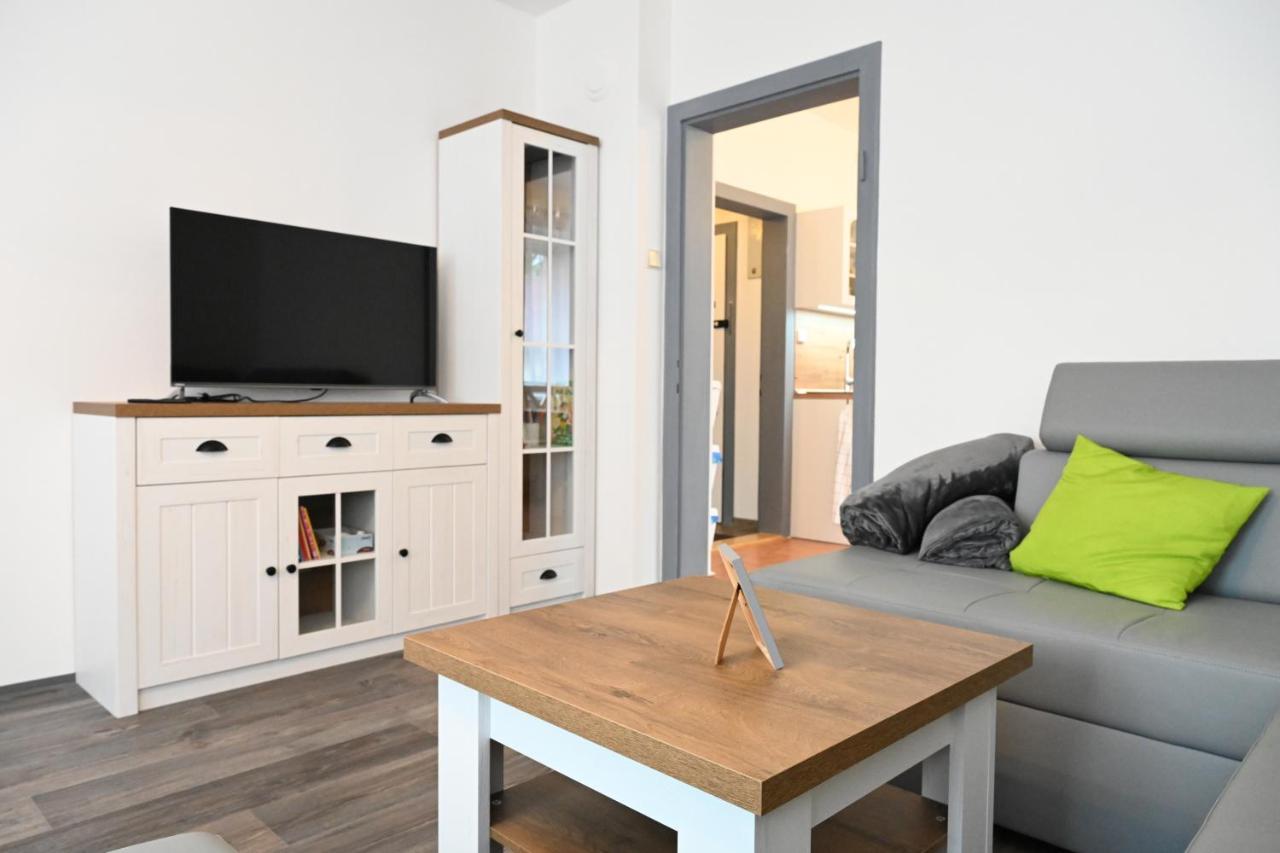Rodinny Apartman U Broumovskeho Namesti Екстер'єр фото