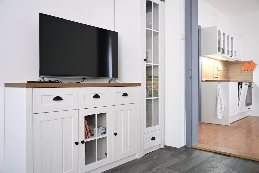 Rodinny Apartman U Broumovskeho Namesti Екстер'єр фото