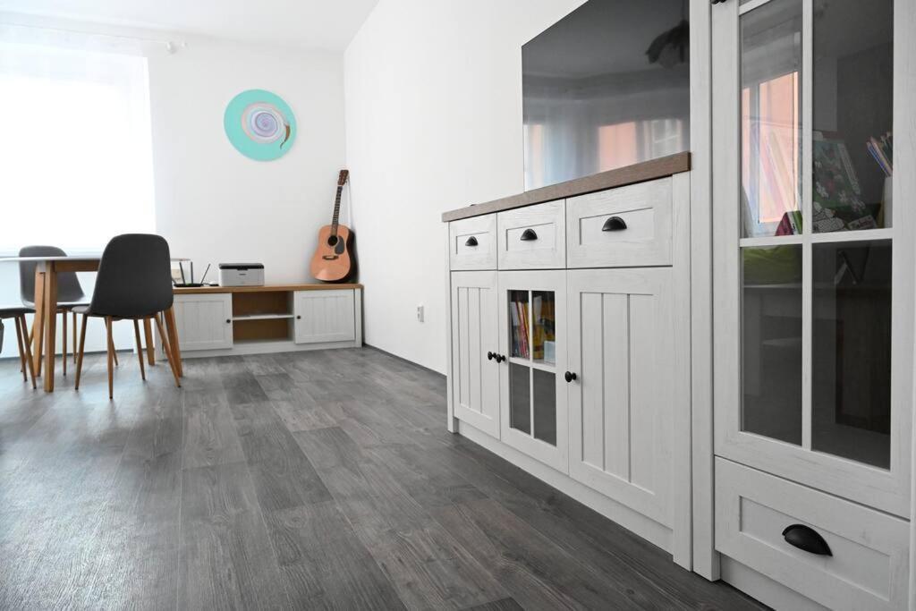 Rodinny Apartman U Broumovskeho Namesti Екстер'єр фото